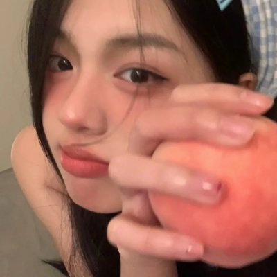 吉丝兰·马克斯韦尔：富淫